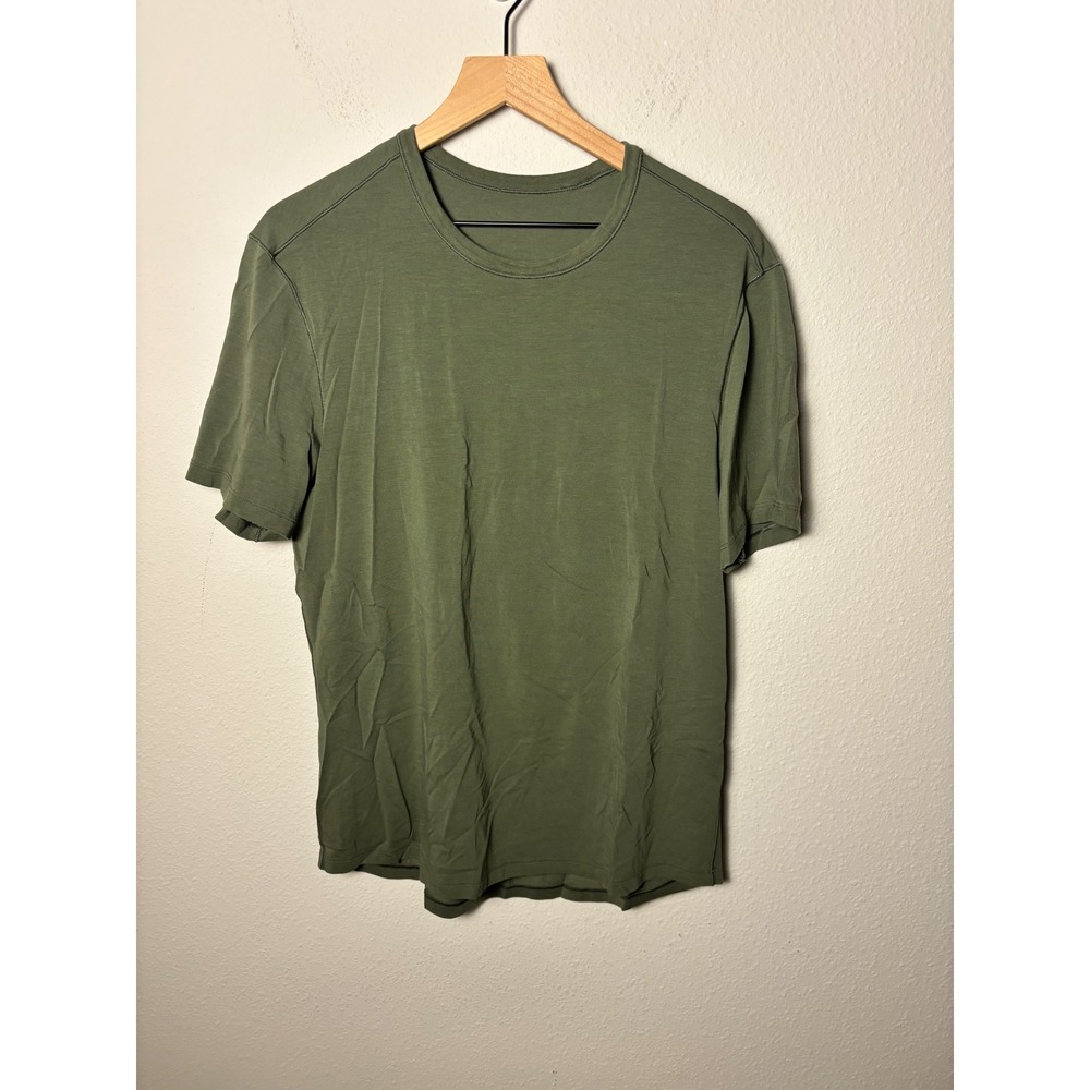 Lululemon Fundamental T-Shirt Mens Green Short Sleeve Crew Neck Tee